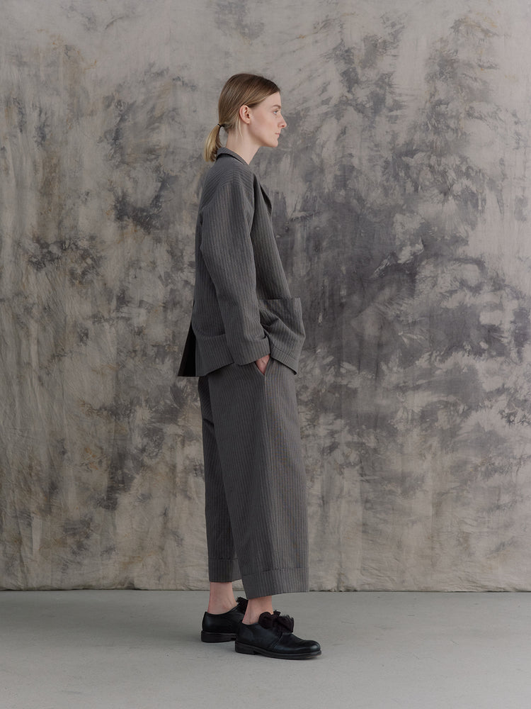 
                  
                    Grey Striped Cuffed Hems Pants
                  
                